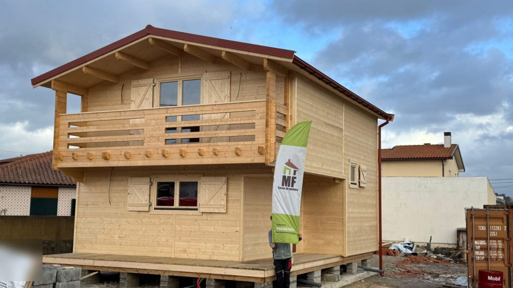 Obra MF: A Casa de Dois Pisos Que Vimos Crescer, Camada a Camada